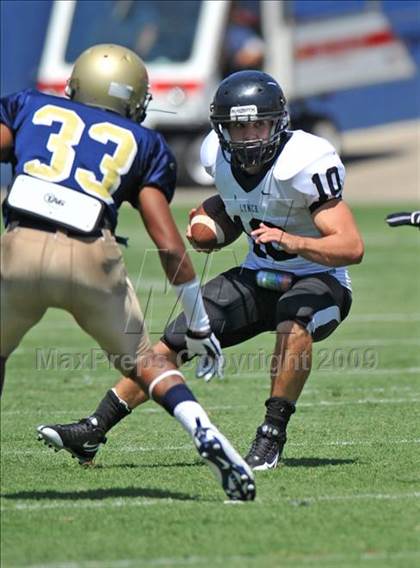 Thumbnail 2 in Bishop Lynch vs Dallas Jesuit (North Texas Classic) photogallery.