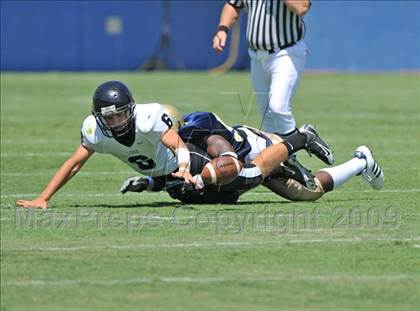 Thumbnail 2 in Bishop Lynch vs Dallas Jesuit (North Texas Classic) photogallery.