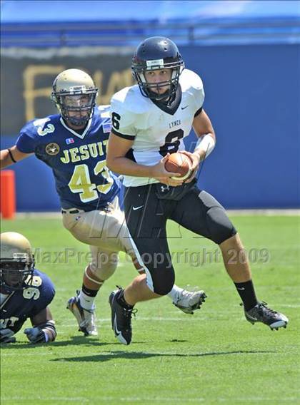 Thumbnail 1 in Bishop Lynch vs Dallas Jesuit (North Texas Classic) photogallery.