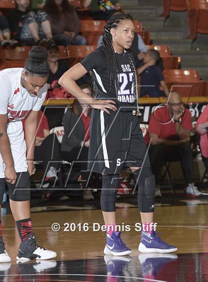 Thumbnail 2 in Sacramento vs. Antelope (CIF SJS D2 Semifinal) photogallery.