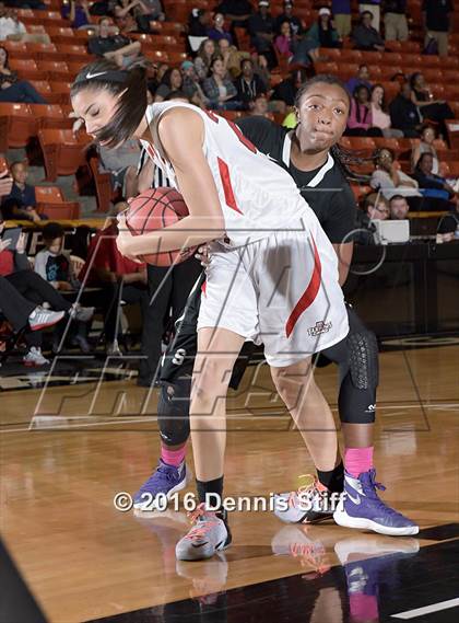 Thumbnail 2 in Sacramento vs. Antelope (CIF SJS D2 Semifinal) photogallery.
