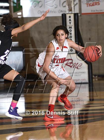 Thumbnail 1 in Sacramento vs. Antelope (CIF SJS D2 Semifinal) photogallery.
