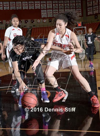 Thumbnail 1 in Sacramento vs. Antelope (CIF SJS D2 Semifinal) photogallery.