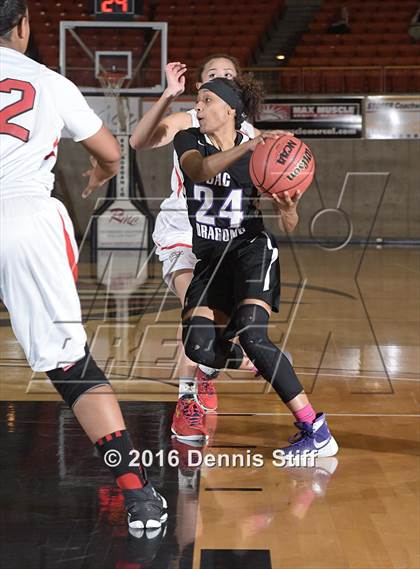 Thumbnail 2 in Sacramento vs. Antelope (CIF SJS D2 Semifinal) photogallery.