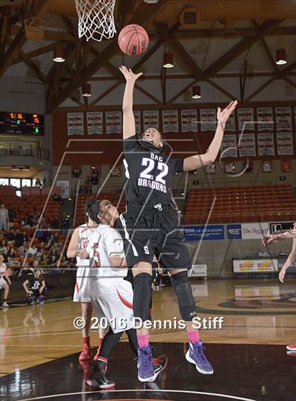 Thumbnail 1 in Sacramento vs. Antelope (CIF SJS D2 Semifinal) photogallery.