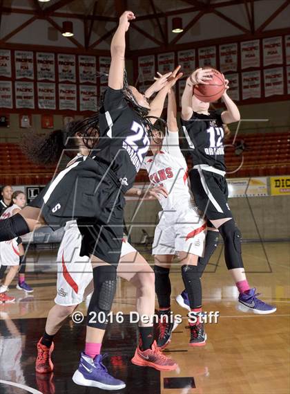 Thumbnail 1 in Sacramento vs. Antelope (CIF SJS D2 Semifinal) photogallery.