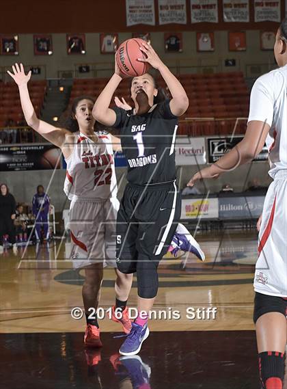 Thumbnail 2 in Sacramento vs. Antelope (CIF SJS D2 Semifinal) photogallery.