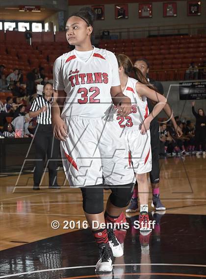 Thumbnail 1 in Sacramento vs. Antelope (CIF SJS D2 Semifinal) photogallery.