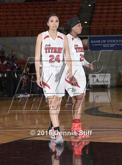 Thumbnail 2 in Sacramento vs. Antelope (CIF SJS D2 Semifinal) photogallery.