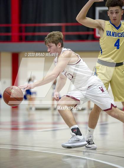 Thumbnail 3 in E.D. White vs Vandebilt Catholic photogallery.