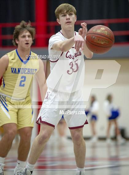 Thumbnail 2 in E.D. White vs Vandebilt Catholic photogallery.