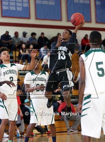Thumbnail 3 in Far Northeast Warriors @ George Washington photogallery.