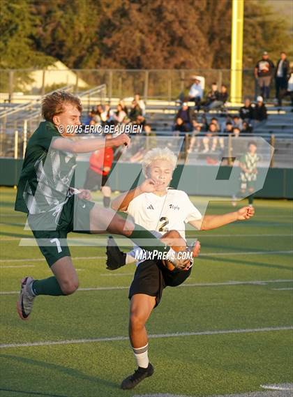 Thumbnail 3 in De La Salle vs Clayton Valley Charter (CIF NCS Division 1 Semifinal) photogallery.