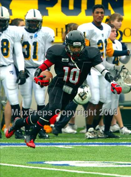 Thumbnail 2 in Stony Point vs. Trinity (Texas 5A  D1 Semifinals) photogallery.
