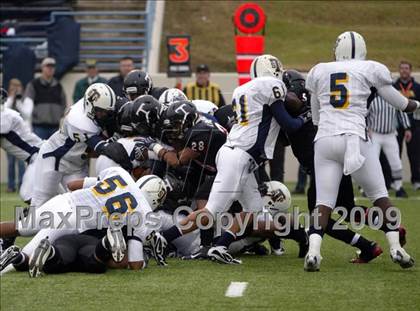 Thumbnail 2 in Stony Point vs. Trinity (Texas 5A  D1 Semifinals) photogallery.