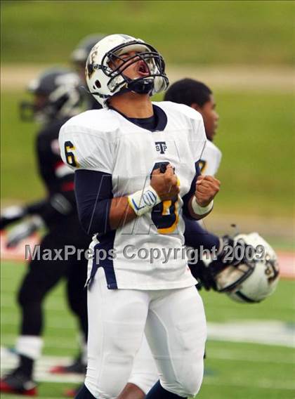 Thumbnail 2 in Stony Point vs. Trinity (Texas 5A  D1 Semifinals) photogallery.