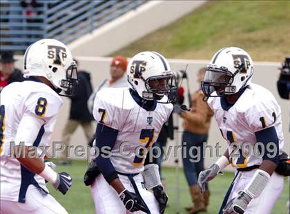 Thumbnail 3 in Stony Point vs. Trinity (Texas 5A  D1 Semifinals) photogallery.