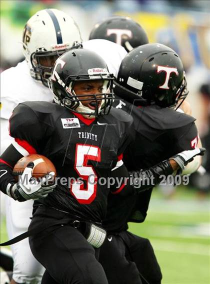 Thumbnail 2 in Stony Point vs. Trinity (Texas 5A  D1 Semifinals) photogallery.
