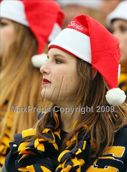 Thumbnail 2 in Stony Point vs. Trinity (Texas 5A  D1 Semifinals) photogallery.