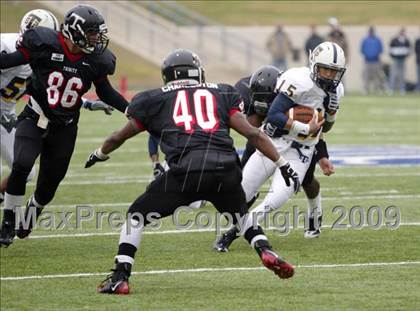 Thumbnail 1 in Stony Point vs. Trinity (Texas 5A  D1 Semifinals) photogallery.