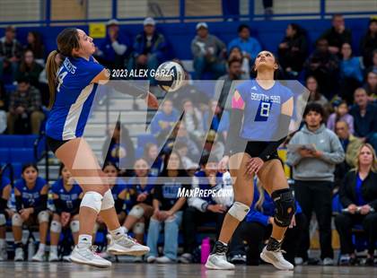 Thumbnail 3 in South San vs Alamo Heights (UIL 5A Region 4 Bi-District Playoff) photogallery.