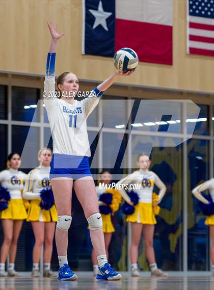 Thumbnail 2 in South San vs Alamo Heights (UIL 5A Region 4 Bi-District Playoff) photogallery.