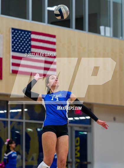 Thumbnail 1 in South San vs Alamo Heights (UIL 5A Region 4 Bi-District Playoff) photogallery.