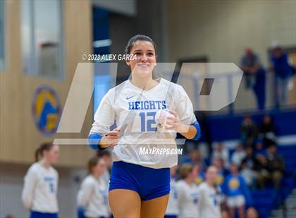 Thumbnail 1 in South San vs Alamo Heights (UIL 5A Region 4 Bi-District Playoff) photogallery.
