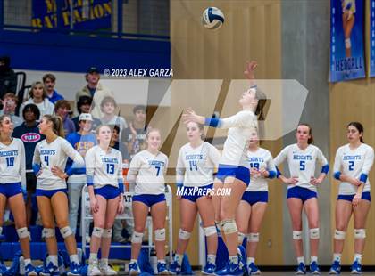Thumbnail 2 in South San vs Alamo Heights (UIL 5A Region 4 Bi-District Playoff) photogallery.