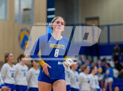 Thumbnail 1 in South San vs Alamo Heights (UIL 5A Region 4 Bi-District Playoff) photogallery.