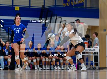 Thumbnail 1 in South San vs Alamo Heights (UIL 5A Region 4 Bi-District Playoff) photogallery.