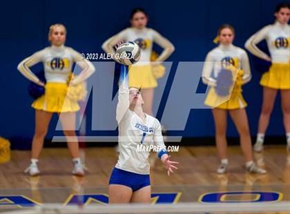 Thumbnail 2 in South San vs Alamo Heights (UIL 5A Region 4 Bi-District Playoff) photogallery.