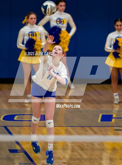 Thumbnail 2 in South San vs Alamo Heights (UIL 5A Region 4 Bi-District Playoff) photogallery.