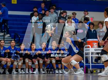 Thumbnail 3 in South San vs Alamo Heights (UIL 5A Region 4 Bi-District Playoff) photogallery.