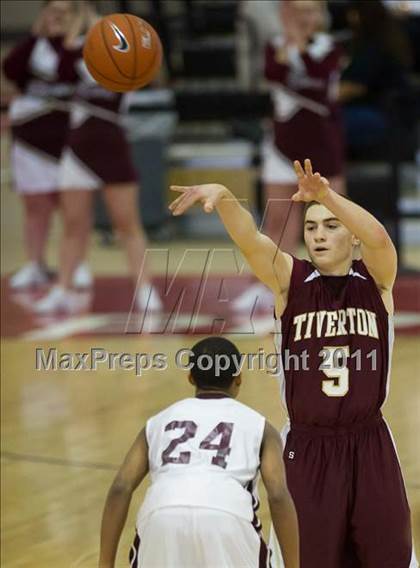 Thumbnail 1 in LaSalle Academy vs. Tiverton (RIIL State Round 1) photogallery.
