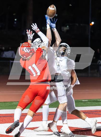 Thumbnail 2 in Desert Hills vs. Crimson Cliffs (UHSAA 4A Final) photogallery.