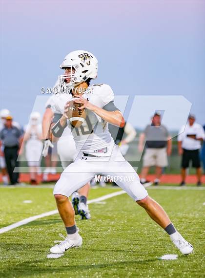 Thumbnail 2 in Versailles @ Blair Oaks photogallery.
