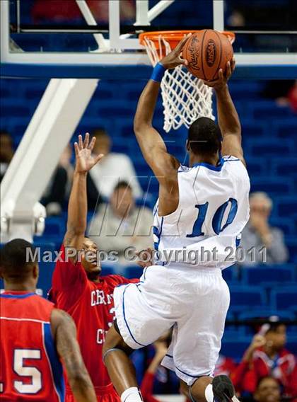 Thumbnail 3 in Eastern vs. Christian County (KHSAA Sweet 16 Semifinal) photogallery.