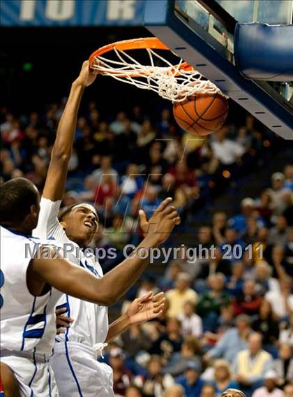 Thumbnail 3 in Eastern vs. Christian County (KHSAA Sweet 16 Semifinal) photogallery.
