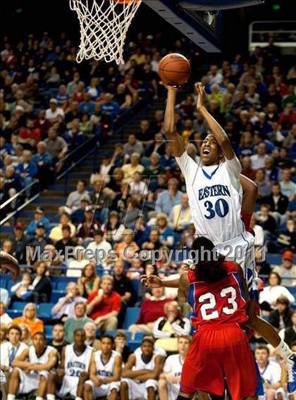 Thumbnail 3 in Eastern vs. Christian County (KHSAA Sweet 16 Semifinal) photogallery.