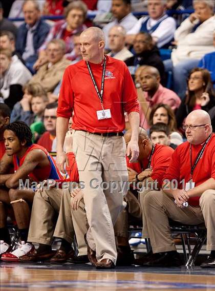 Thumbnail 2 in Eastern vs. Christian County (KHSAA Sweet 16 Semifinal) photogallery.