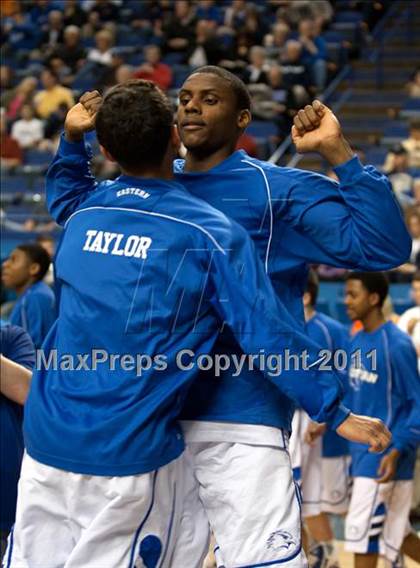 Thumbnail 3 in Eastern vs. Christian County (KHSAA Sweet 16 Semifinal) photogallery.