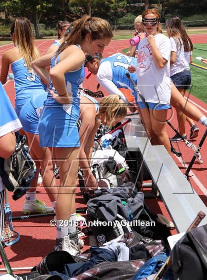 Thumbnail 2 in Corona Del Mar vs. Mater Dei (CIF OC Semifinal) photogallery.