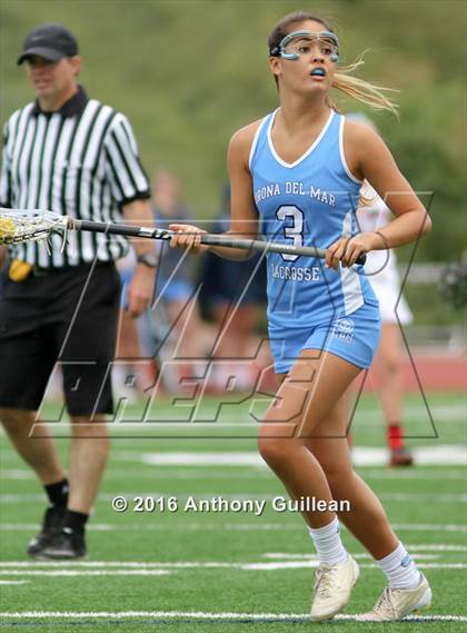Thumbnail 1 in Corona Del Mar vs. Mater Dei (CIF OC Semifinal) photogallery.