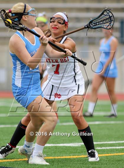 Thumbnail 1 in Corona Del Mar vs. Mater Dei (CIF OC Semifinal) photogallery.