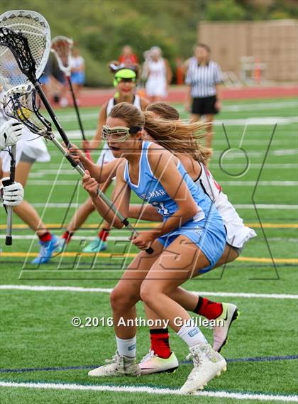 Thumbnail 2 in Corona Del Mar vs. Mater Dei (CIF OC Semifinal) photogallery.