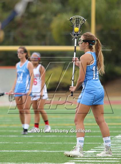 Thumbnail 3 in Corona Del Mar vs. Mater Dei (CIF OC Semifinal) photogallery.
