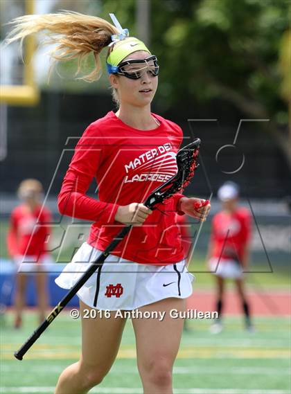 Thumbnail 2 in Corona Del Mar vs. Mater Dei (CIF OC Semifinal) photogallery.