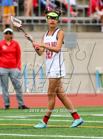 Thumbnail 3 in Corona Del Mar vs. Mater Dei (CIF OC Semifinal) photogallery.