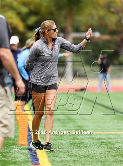 Thumbnail 2 in Corona Del Mar vs. Mater Dei (CIF OC Semifinal) photogallery.